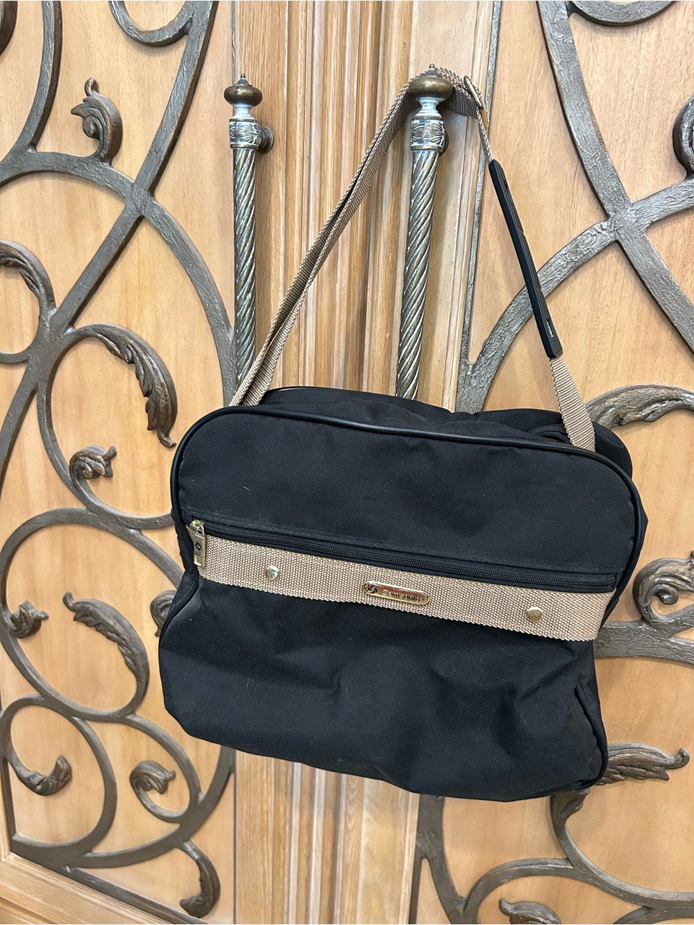 NEW but vintage  Carrypak Black Canvas Travel Satchel Carry On Bag PRISTINE NOS